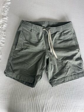 Vuori Kore Drawstring Shorts corduroy size medium
